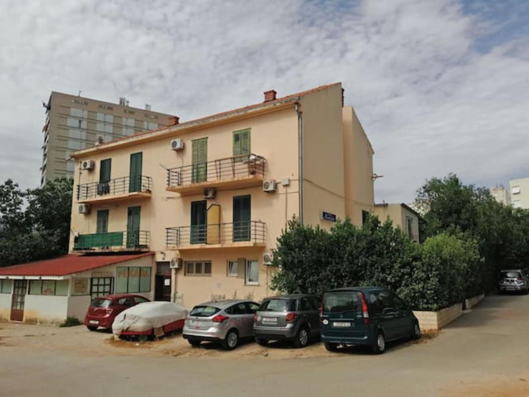 Niva Apartman